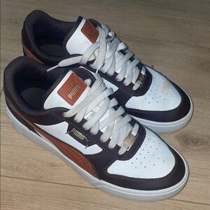 Puma Men's White and Brown Sneakers